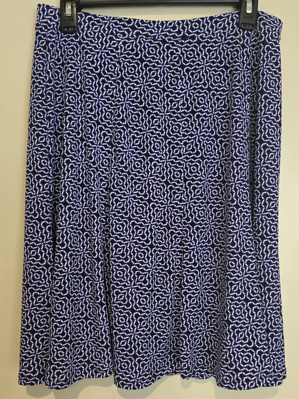 Liz Claiborne Navy and White Geometric Circle Skater Skirt